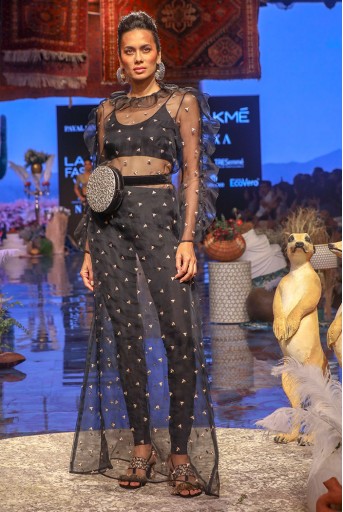 PS-FW636 Freh Black Lycra Bustier and Jogger Pant with Organza Over Kurta