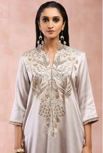 PS-KP0267-A  Grey Bagh Embriodered Kurta With Pant And Dupatta