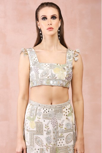 PS-CS0062  Off White Applique Embroidered Choli And Skirt