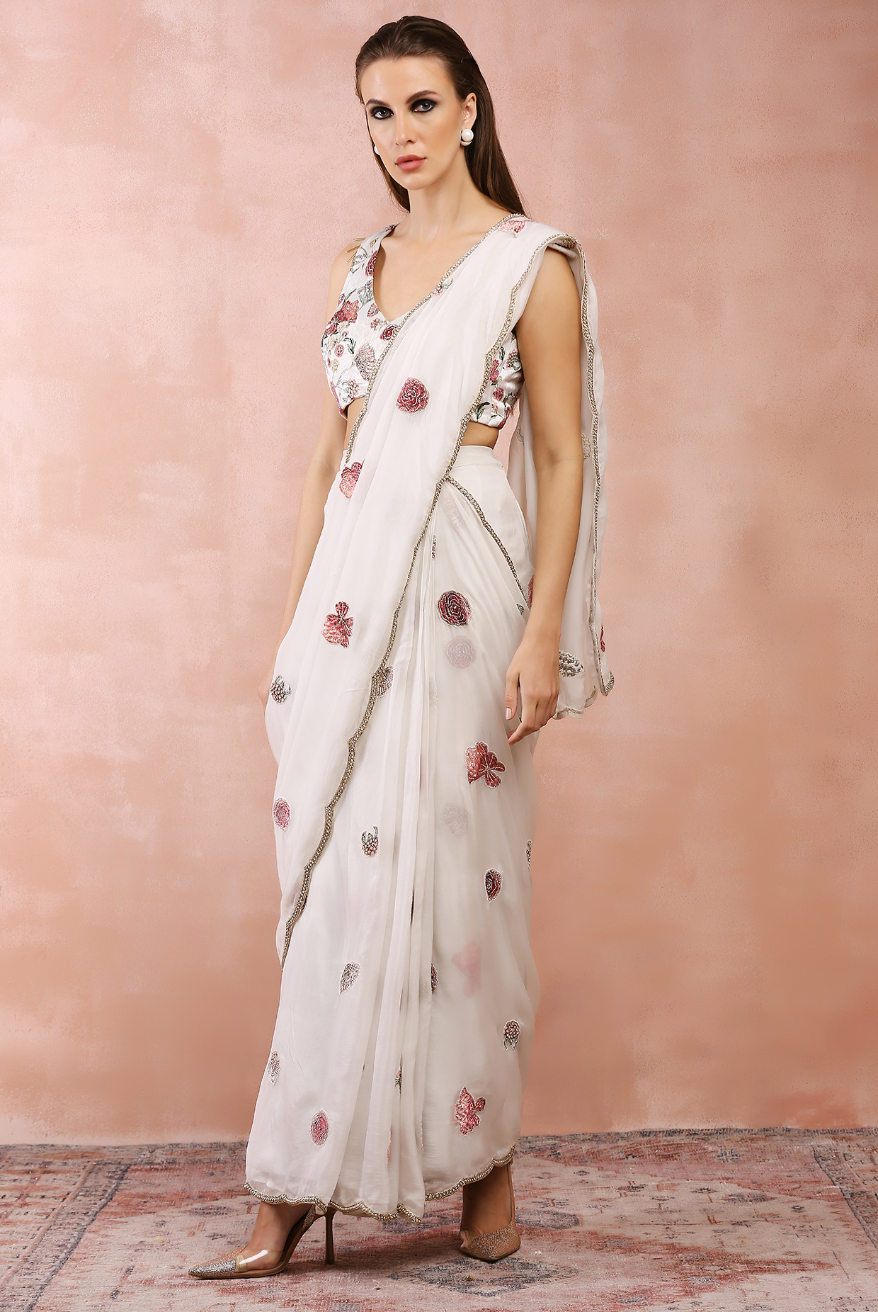 Purest Chiffon Modern Rose Digitally Printed Black and white saree | Bholi  Sarees