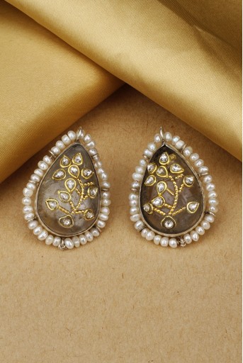 SBPS-E-11  Payal Singhal X Sangeeta Boochra Tahira Silver Crystal Stone Earring
