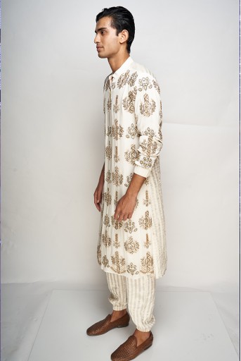 PS-MN331  PS Men Adil Off White Colour Embroidered Kurta with Jogger Pants