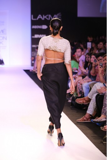 PS-FW230 Zaina Stone net Top with Black Linen Low Crotch Pant and Chiffon Dupatta