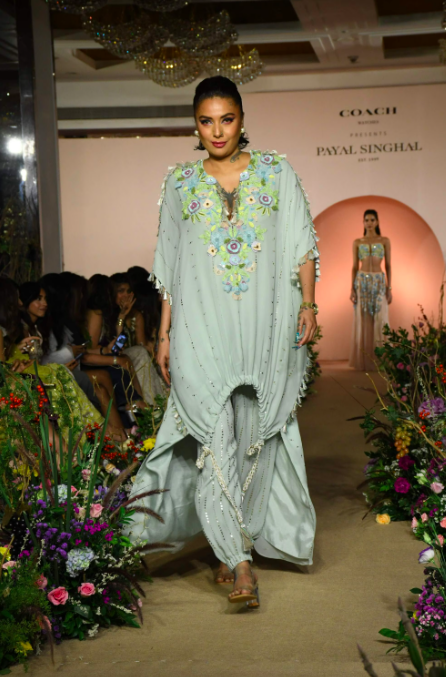 5 Times Kiara Advani Wowed Us In Bridal Outfits - News18